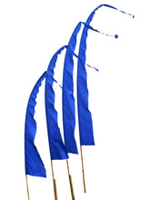 Charger l&#39;image dans la galerie, Balifahnen Stoff SANUR mit herzförmiger Spitze, Balifahne, Bali Flag, Gartenfahnen blau

