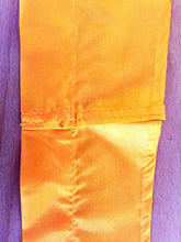 Charger l&#39;image dans la galerie, Drapeau dragon en tissu DRAGON avec pointe en forme de cœur, différentes couleurs
