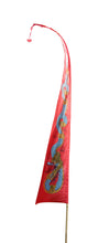 Load image into Gallery viewer, Drachenfahnen-Stoff DRAGON mit herzförmiger Spitze, Farbe rot
